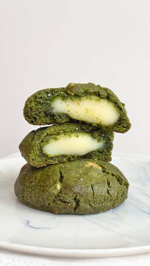 Open image in slideshow, Mochi filled Matcha Macadamia White Choc Cookies

