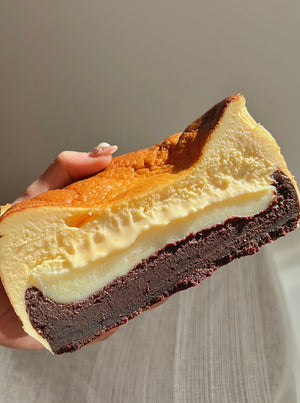 Open image in slideshow, Mochi Filled Burnt Basque Cheesecake
