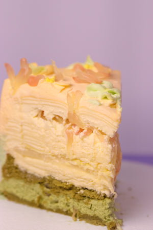 Open image in slideshow, Jasmine Pomelo Yuzu Mochi Filled Crepe Chiffon Cake SLICE
